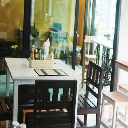 Anan House Hotel Phuket Buitenkant foto