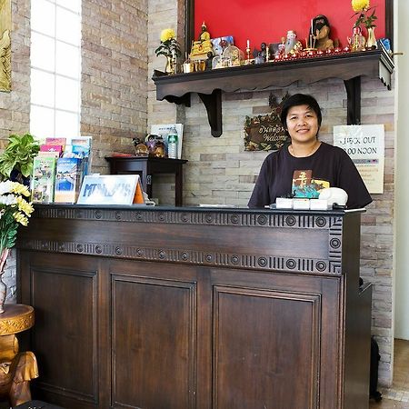 Anan House Hotel Phuket Buitenkant foto